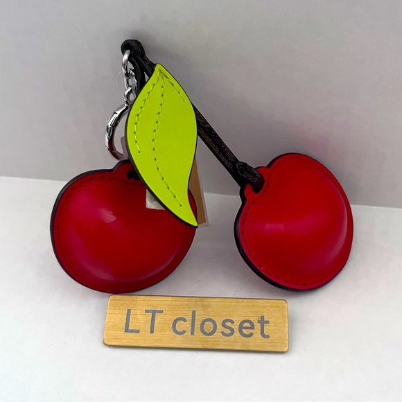 New Michael Kors Giftables Cherry Key Fob Bag Charm Key Ring Holder Bright Red - Picture 3 of 6